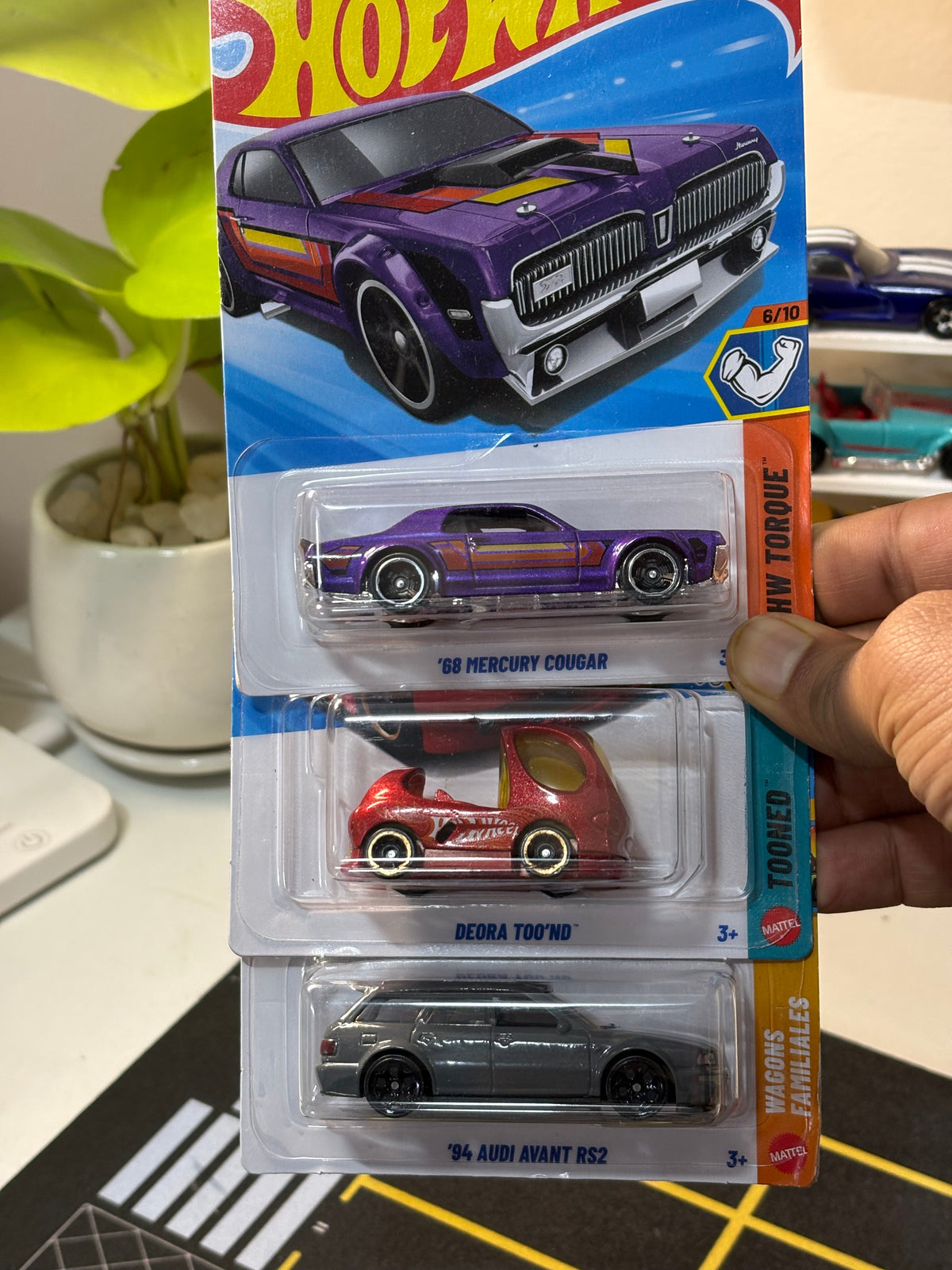 Hot Wheels 3-Car Bundle – '68 Mercury Cougar, Deora Too'nd & '94 Audi Avant RS2