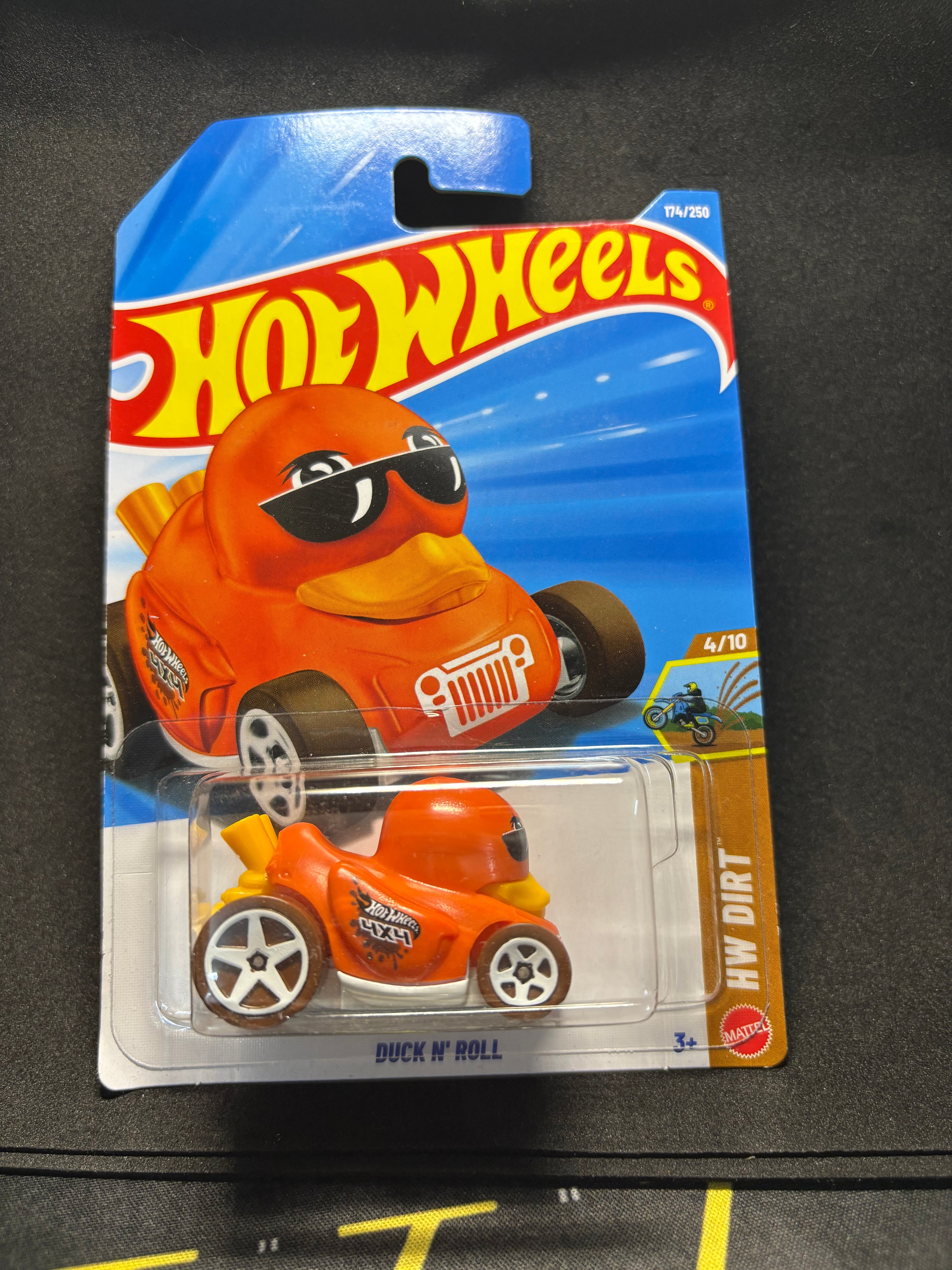 Hot Wheels Duck N' Roll Imported Mainline 1:64 Scale