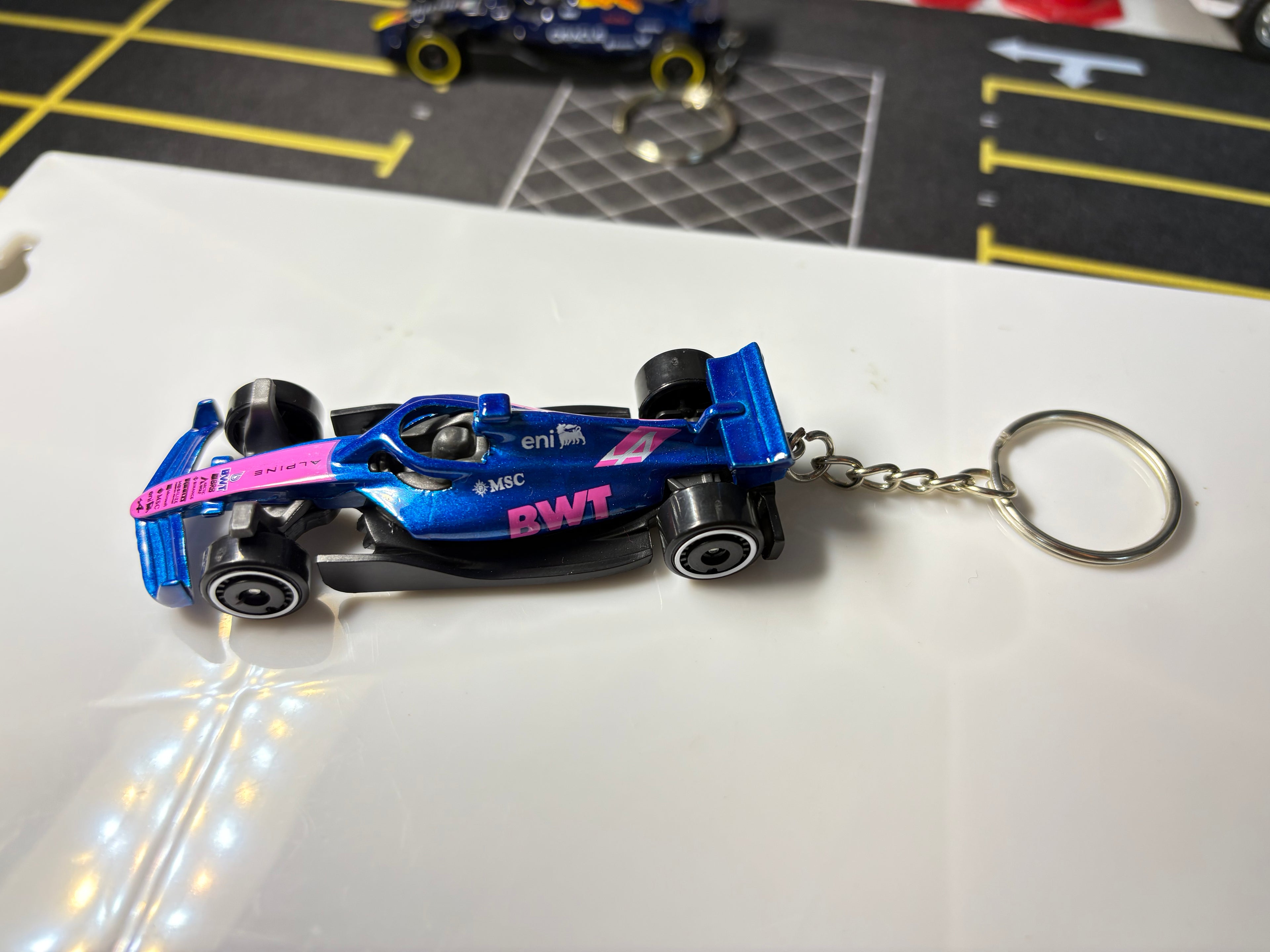 Alpine F1 BWT Hot Wheels Keychain – Blue & Pink Livery