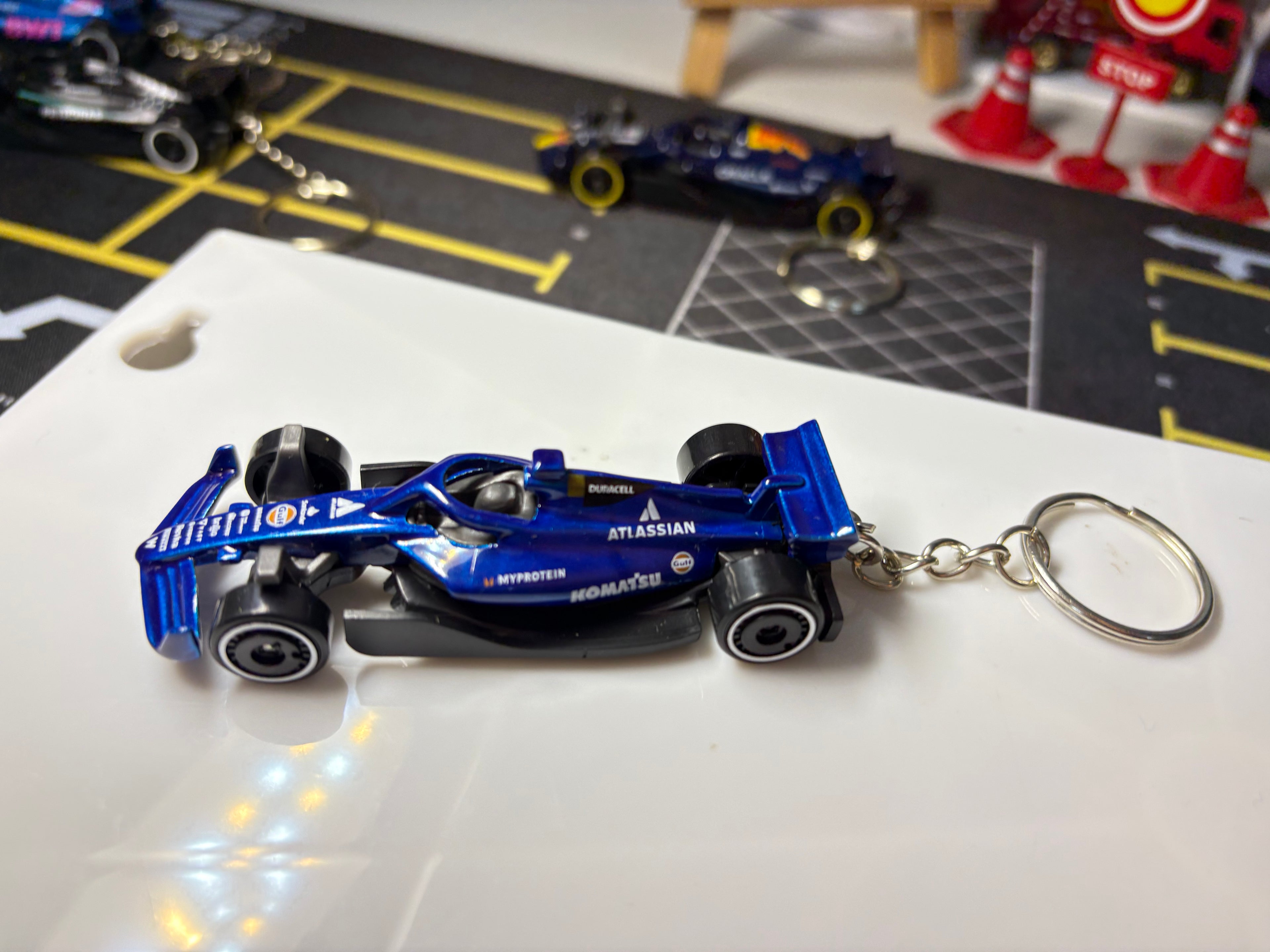 Williams Racing F1 Hot Wheels Keychain – Atlassian Komatsu Livery