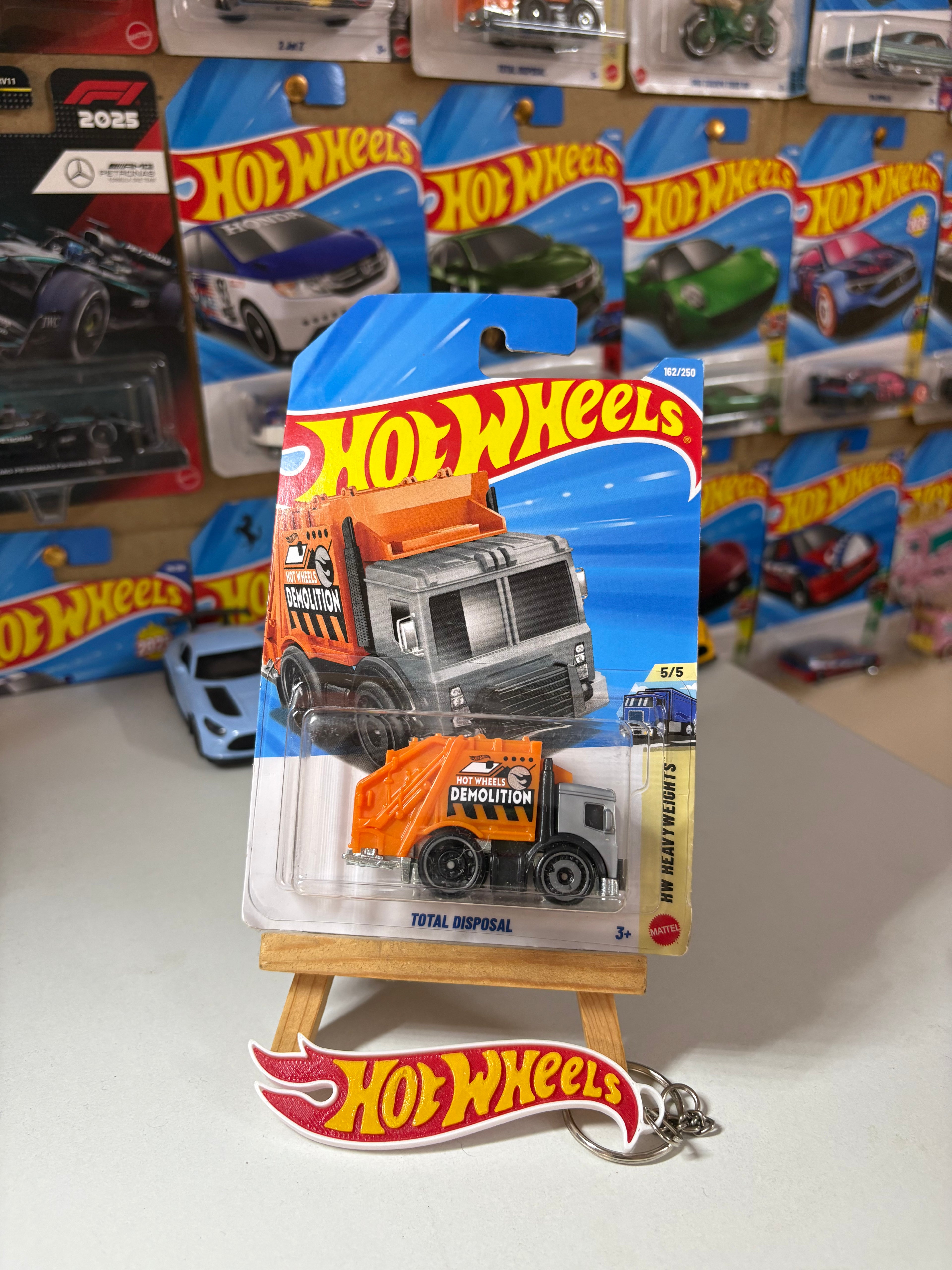 Hot Wheels TH Total Disposal – Imported Mainline 1:64 Scale