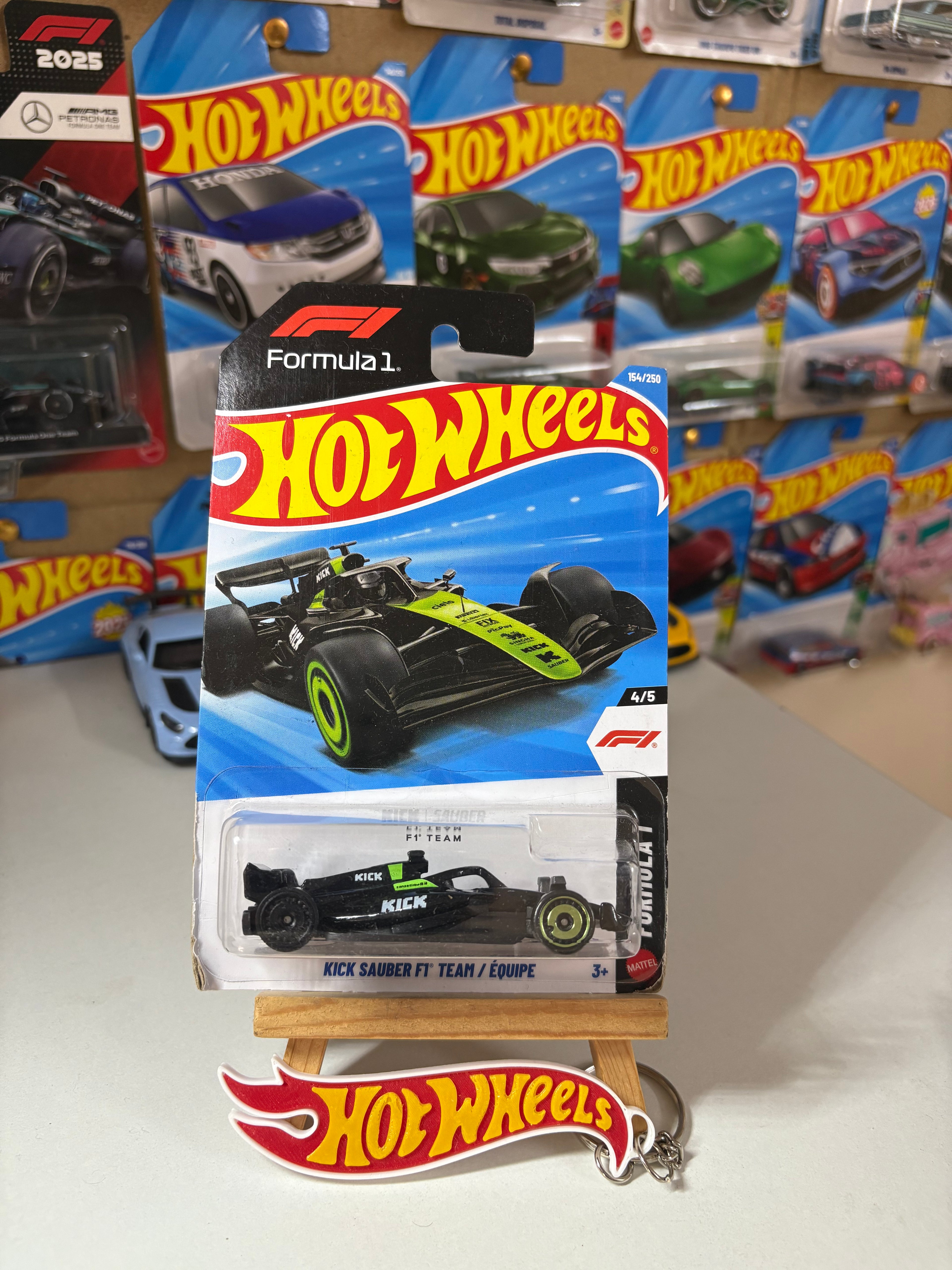 Hot Wheels Kick Sauber F1 Team – Imported Mainline 1:64 Scale