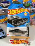 Hot Wheels '66 Buick Riviera – Mainline 1:64 Scale